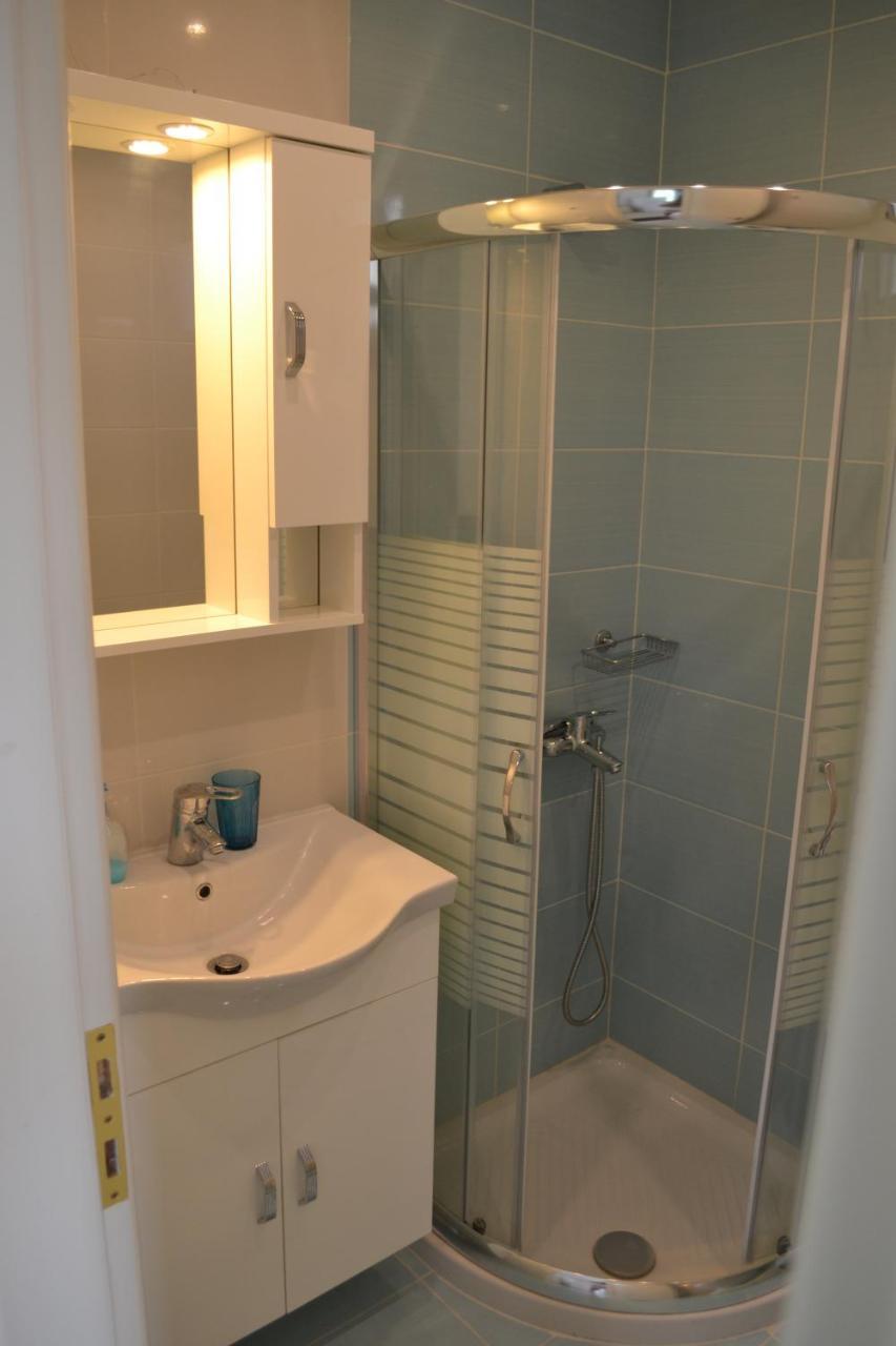 Av Apartment Ayios Nikitas Ngoại thất bức ảnh